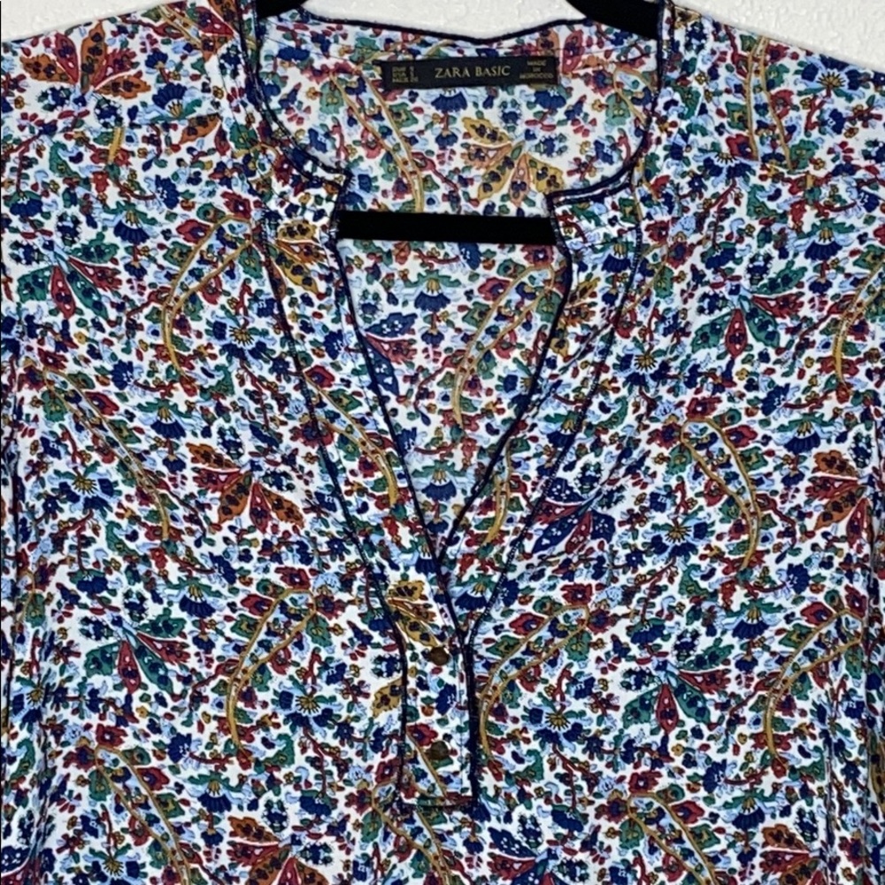 Zara Basic Blouse V Neck Size Small - image 2